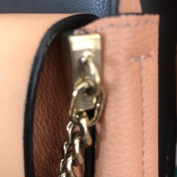 🌟SOLD🌟 CHLOE - Authentic Faye Medium Leather Bag - Picture 5 of 16